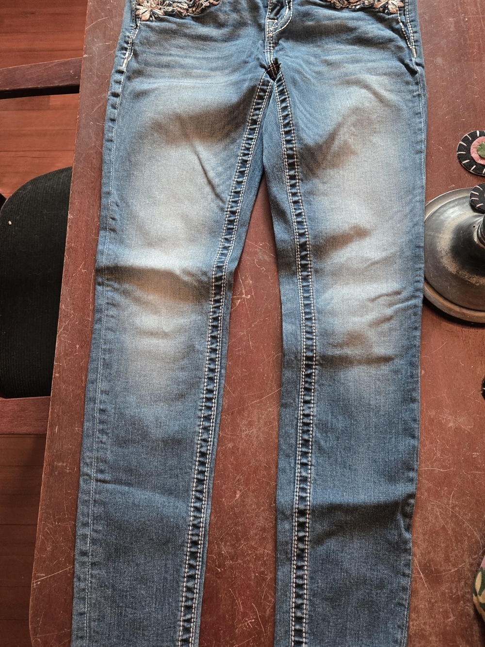 Miss Me Embroirdered Slim Straight Light Wash Blue Jeans Size 26